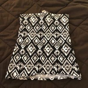 Black and white tube top